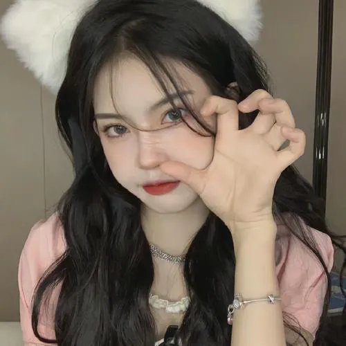 派遣女公关彩华